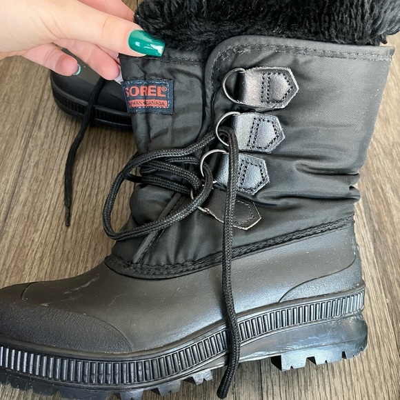 Sorel Black Winter Boots - Picture 2 of 8